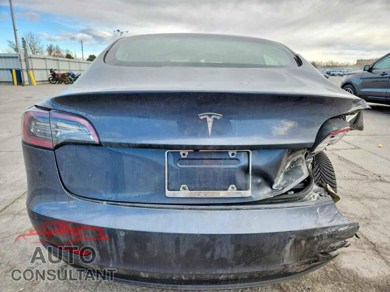 TESLA MODEL 3 2018 - 5YJ3E1EBXJF065861