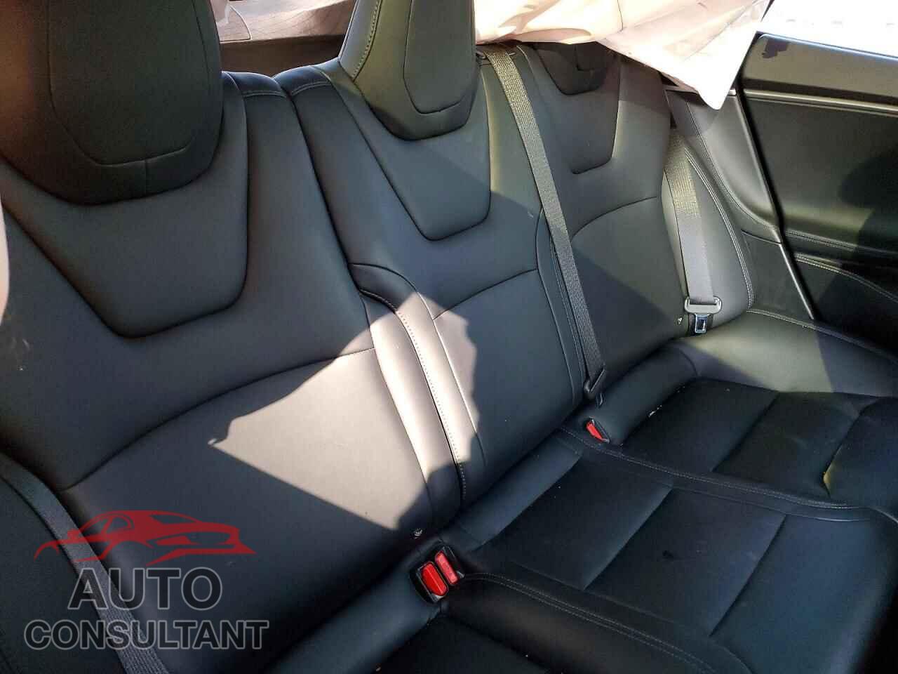 TESLA MODEL S 2020 - 5YJSA1E23LF402705