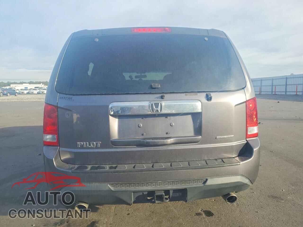 HONDA PILOT 2015 - 5FNYF3H36FB026422