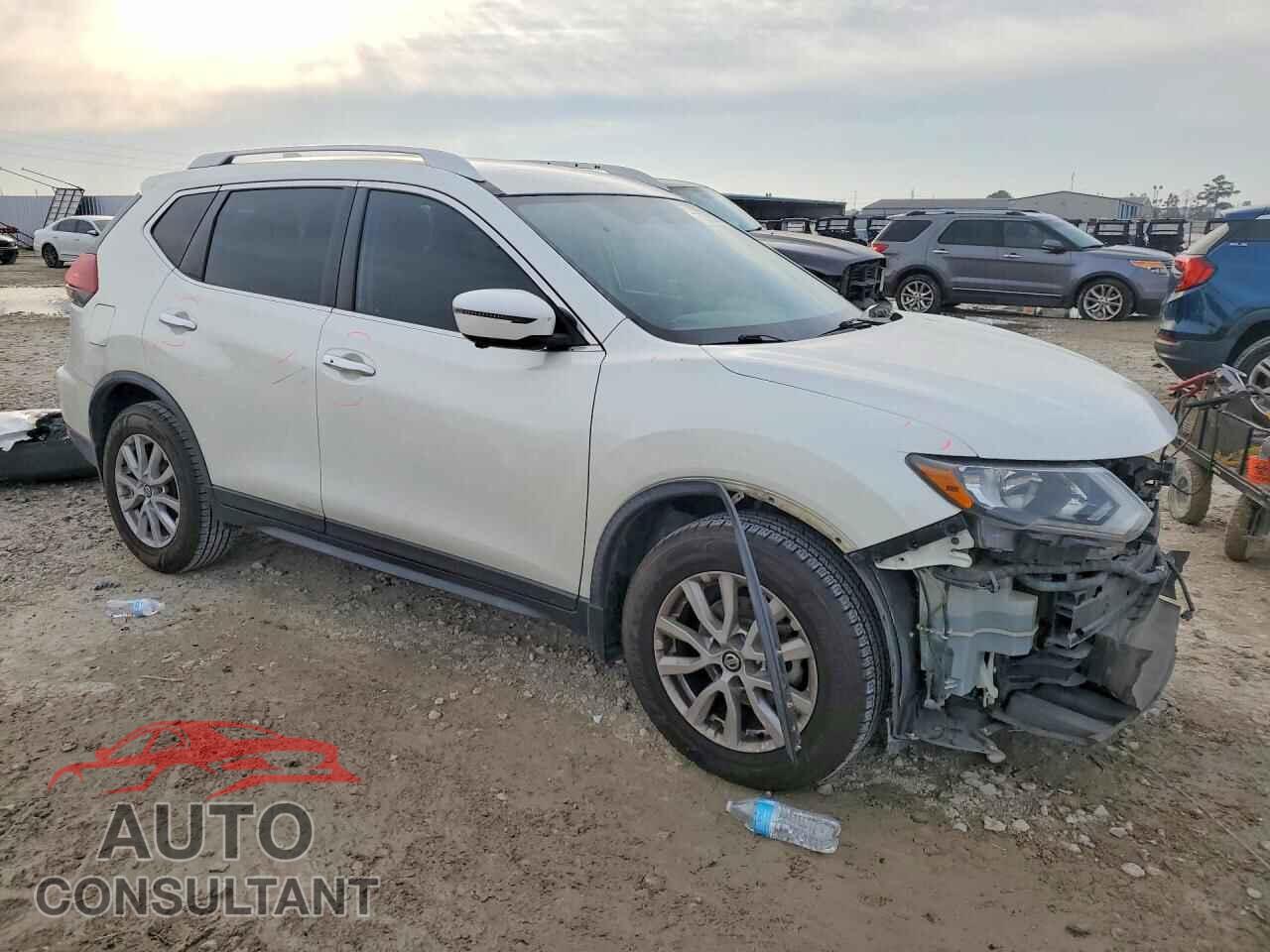 NISSAN ROGUE 2018 - KNMAT2MT4JP596010