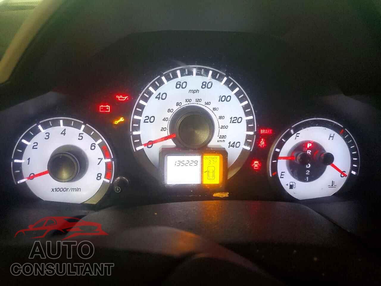 HONDA PILOT 2015 - 5FNYF3H32FB027888
