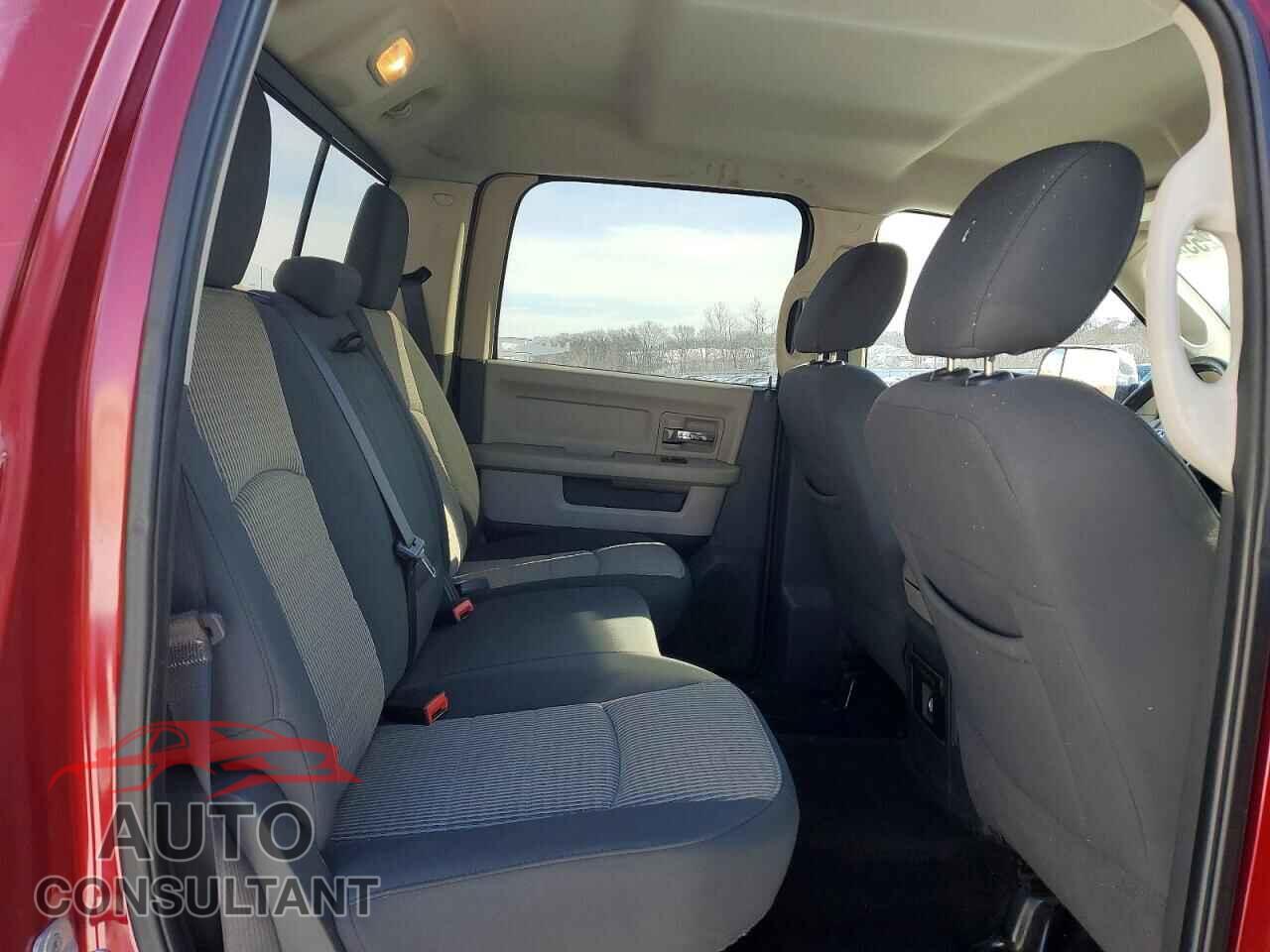 DODGE RAM 1500 2012 - 1C6RD7LT8CS120249