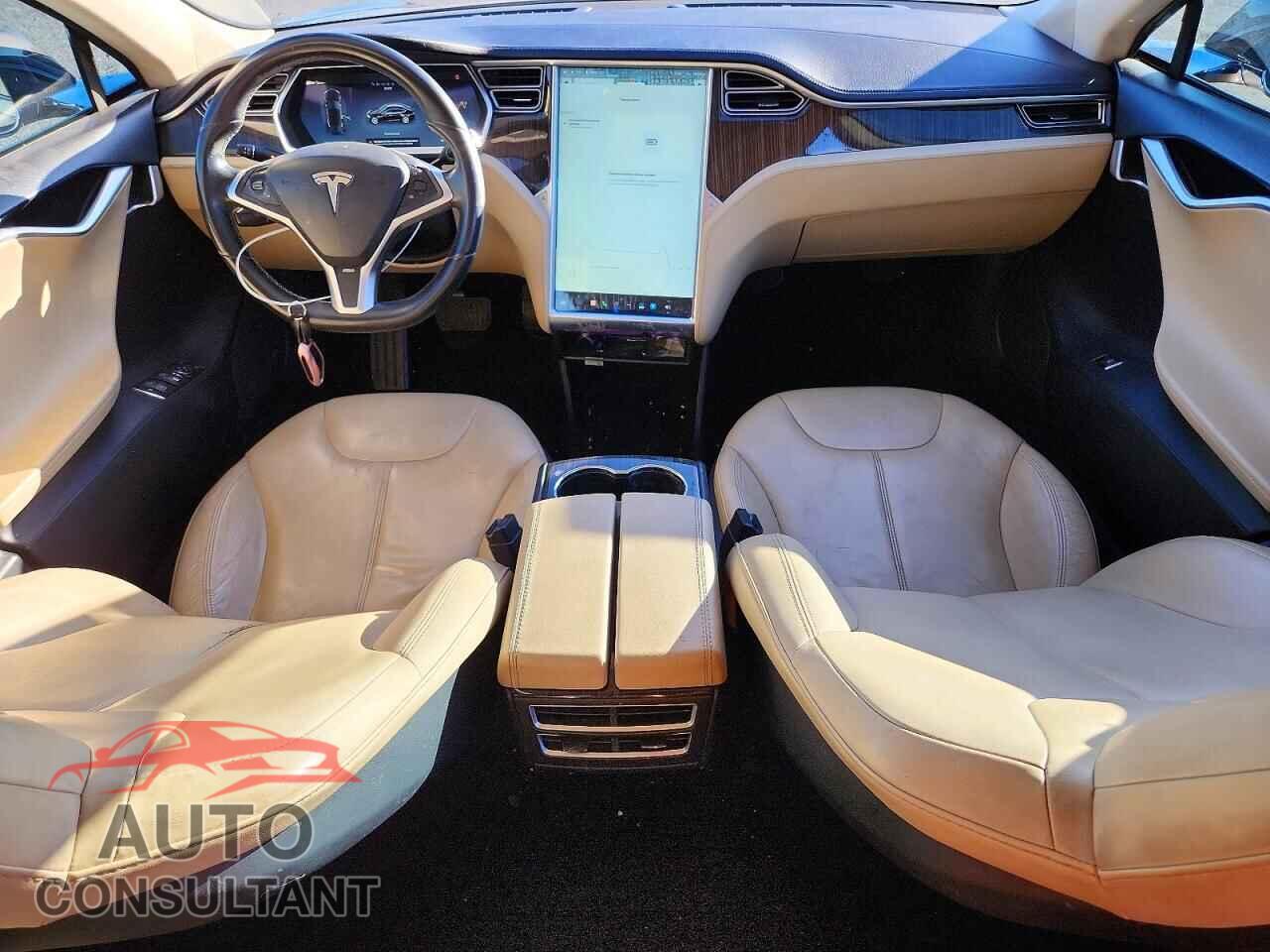 TESLA MODEL S 2013 - 5YJSA1CG2DFP17849