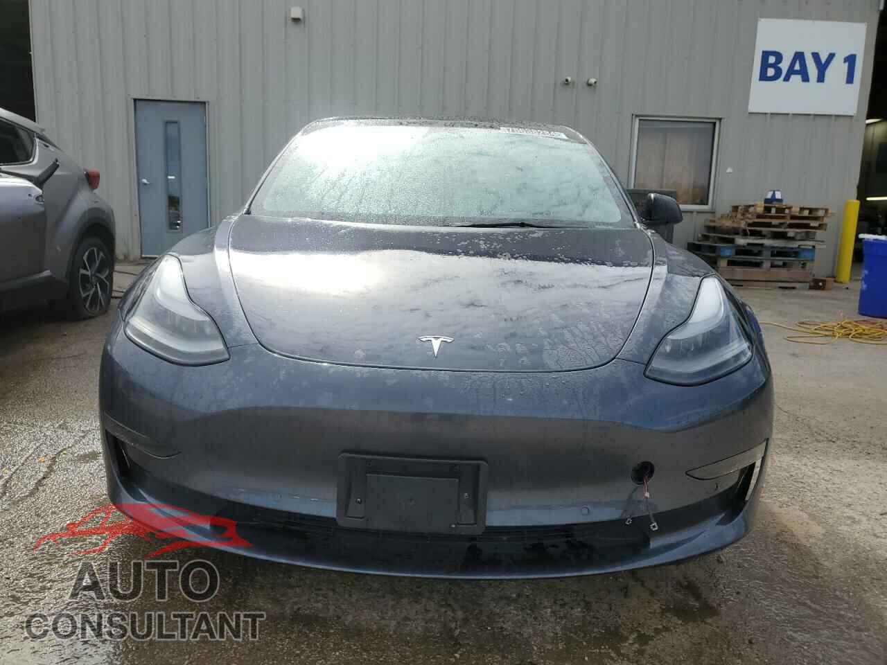 TESLA MODEL 3 2022 - 5YJ3E1EA7NF289621