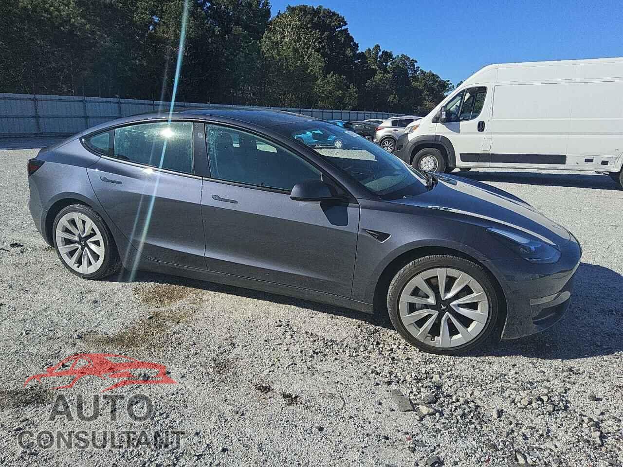 TESLA MODEL 3 2022 - 5YJ3E1EA0NF286415
