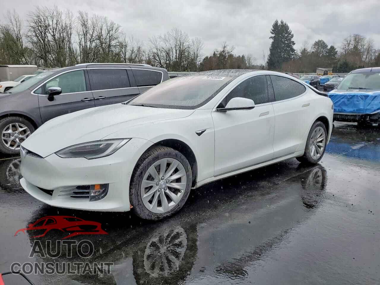 TESLA MODEL S 2018 - 5YJSA1E22JF269724