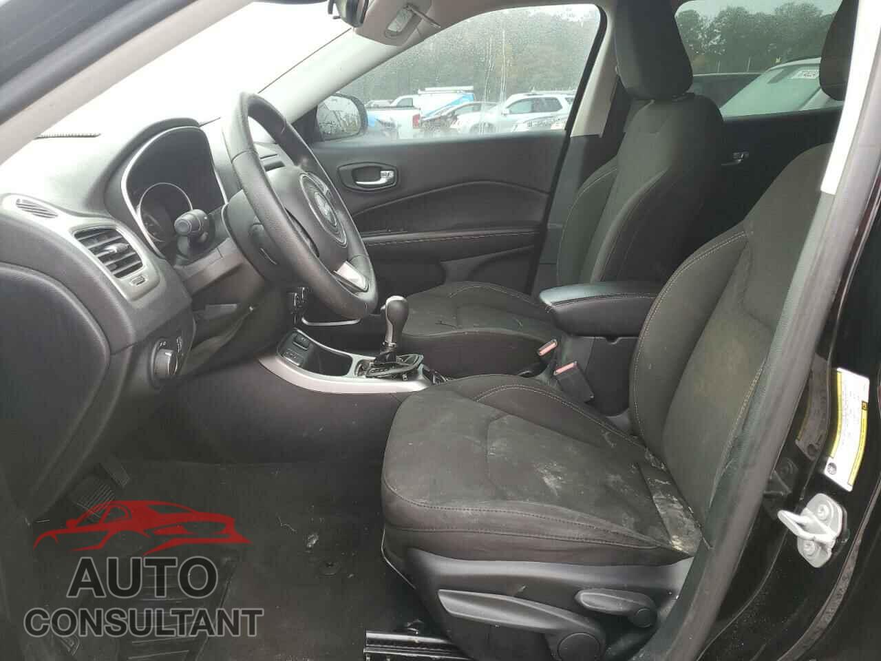 JEEP COMPASS 2018 - 3C4NJCAB5JT193352