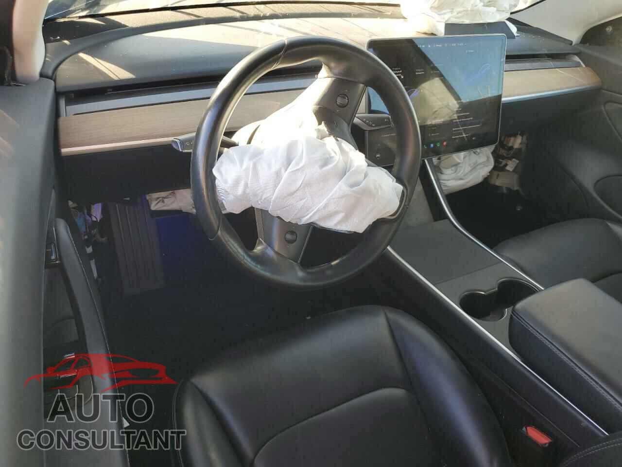 TESLA MODEL 3 2018 - 5YJ3E1EA1JF030861