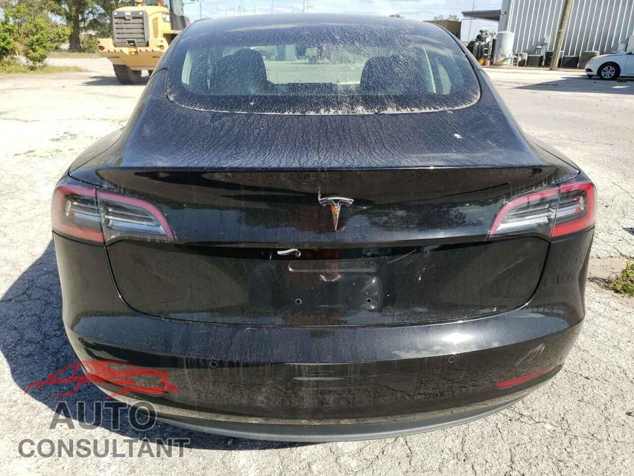 TESLA MODEL 3 2018 - 5YJ3E1EA5JF169892