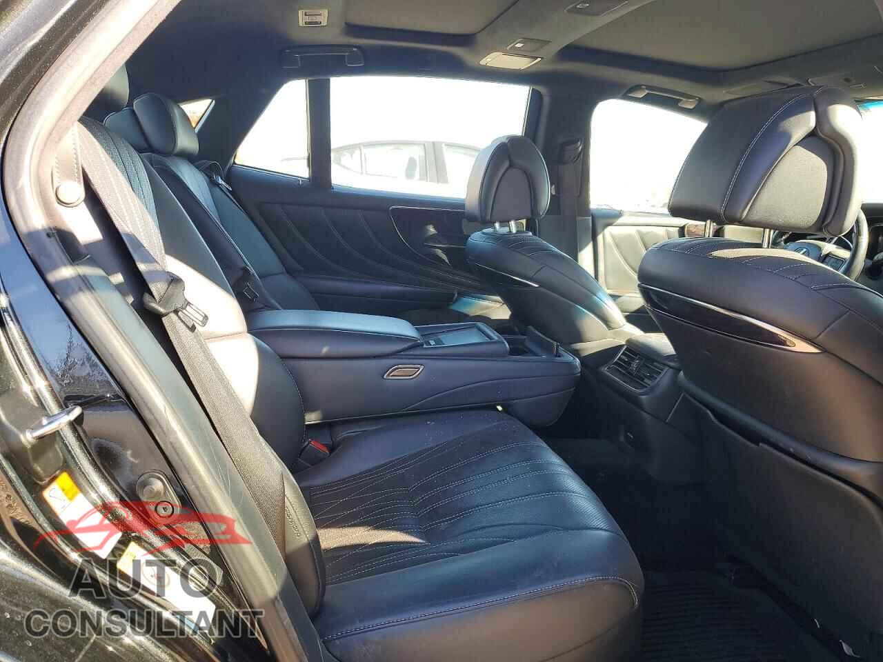 LEXUS LS500 2018 - JTHC5LFFXJ5002675