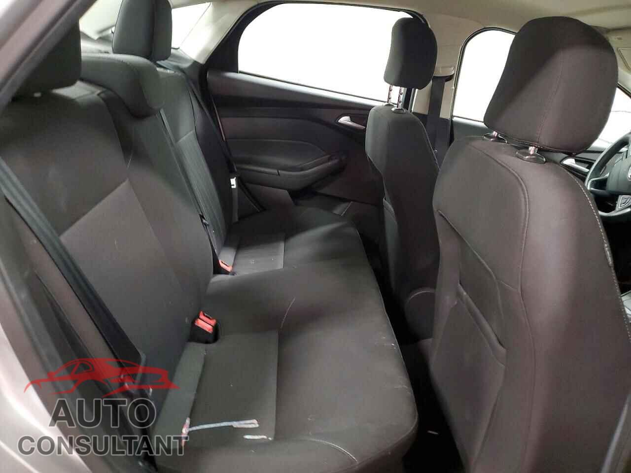FORD FOCUS 2016 - 1FADP3FE7GL395469