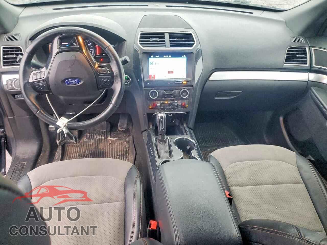 FORD EXPLORER 2017 - 1FM5K7D83HGE35991