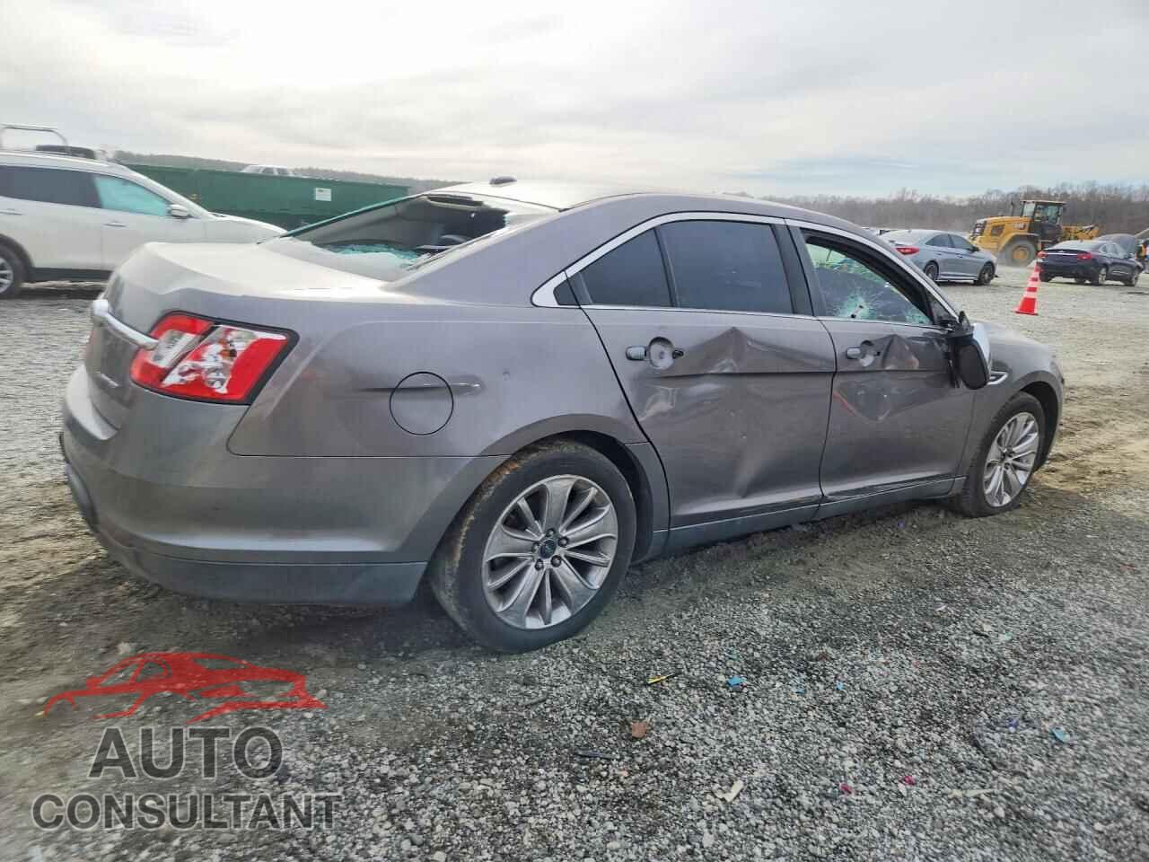 FORD TAURUS 2011 - 1FAHP2FW4BG170013