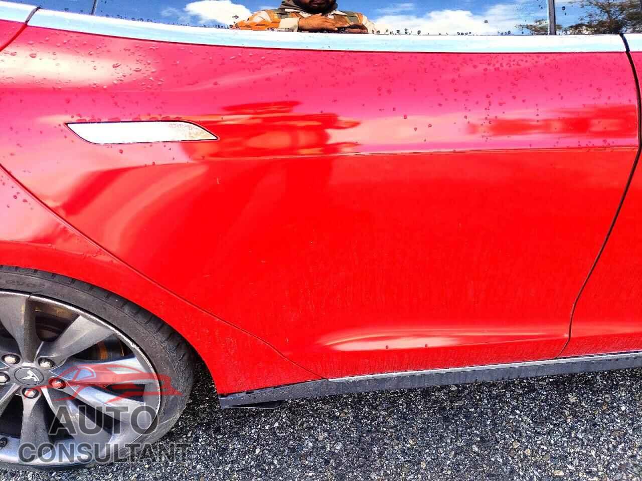 TESLA MODEL S 2015 - 5YJSA1H27FFP70191
