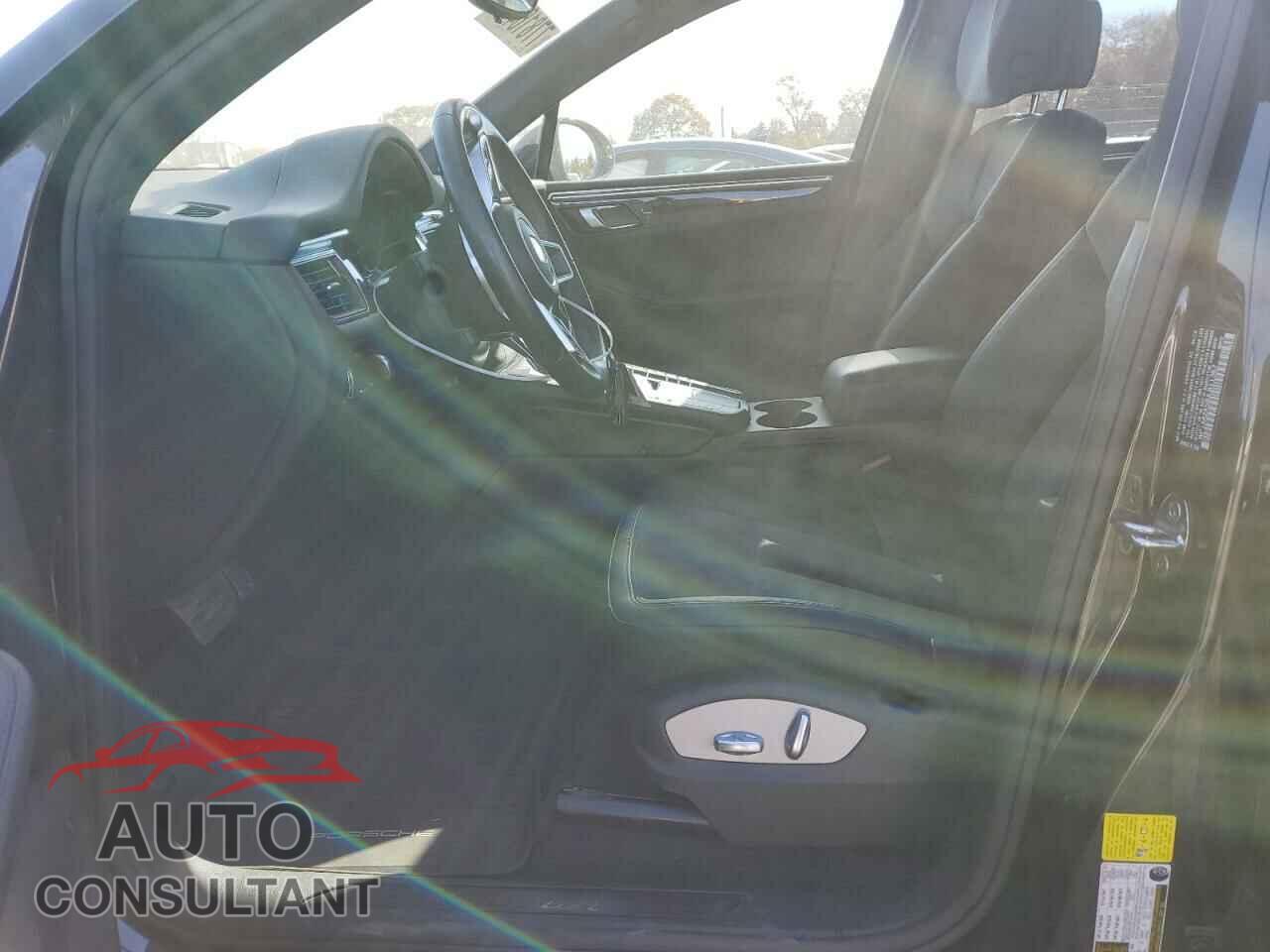 PORSCHE MACAN 2018 - WP1AA2A58JLB11367