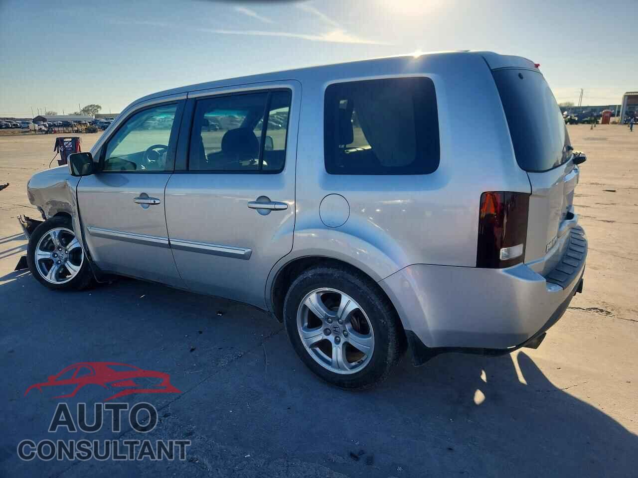 HONDA PILOT 2015 - 5FNYF3H57FB023076