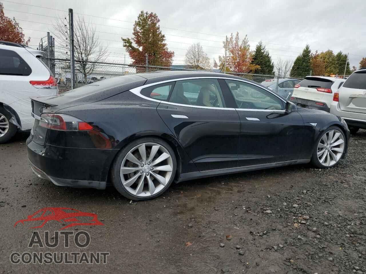 TESLA MODEL S 2012 - 5YJSA1DP5CFS00607