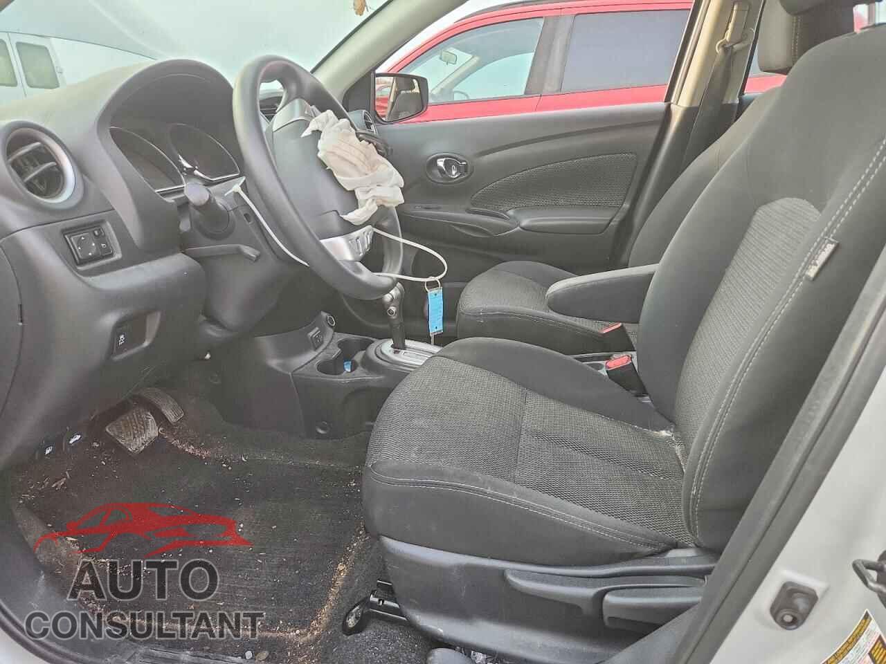 NISSAN VERSA 2019 - 3N1CN7AP3KL876248
