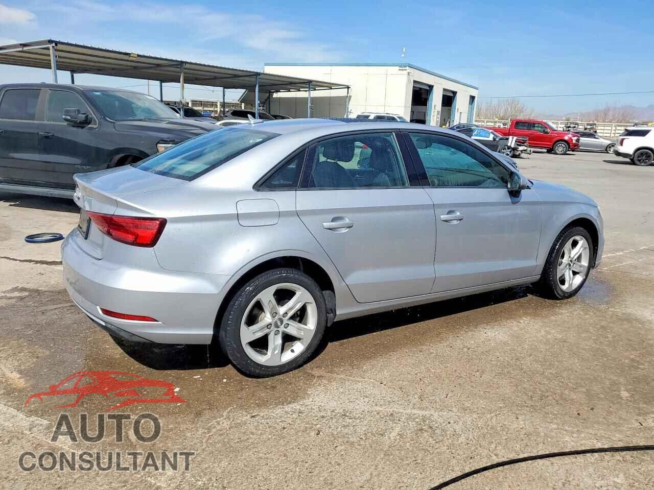 AUDI A3 2018 - WAUAUGFF9J1027512