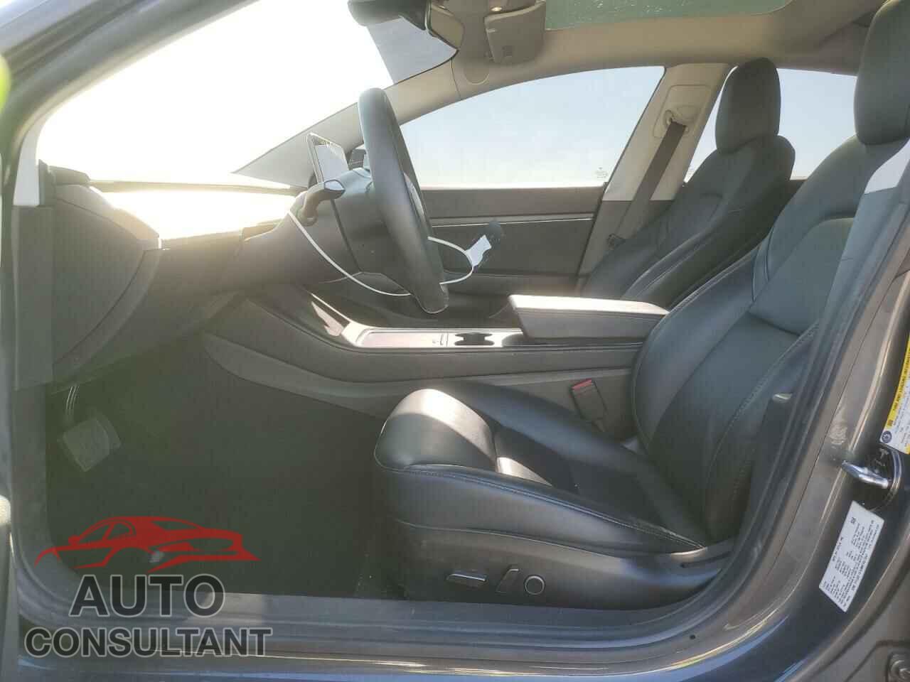 TESLA MODEL 3 2021 - 5YJ3E1EA9MF867541