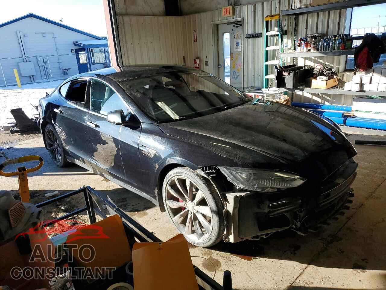 TESLA MODEL S 2015 - 5YJSA1E11FF116332