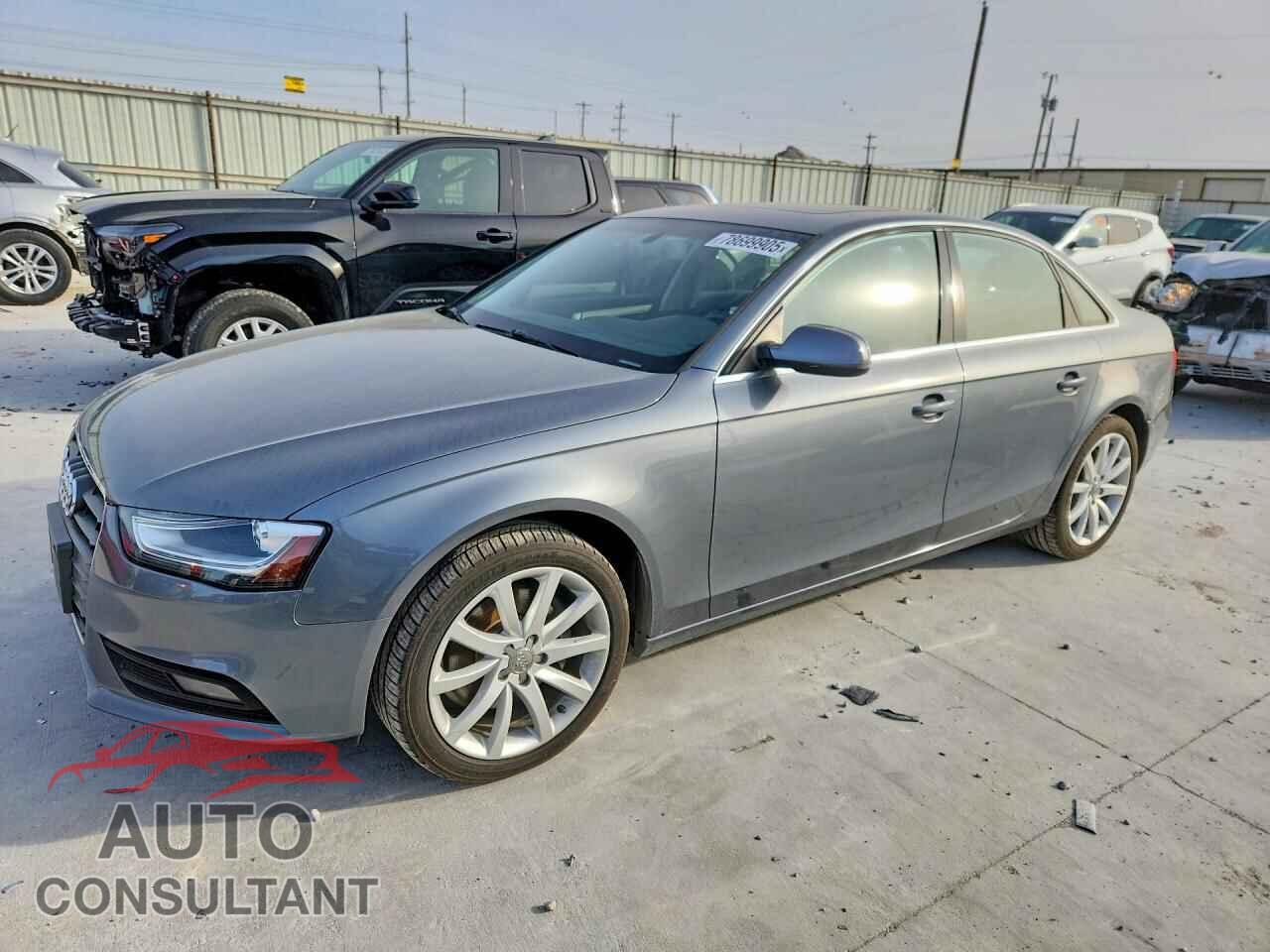 AUDI A4 2013 - WAUFFAFLXDN018219