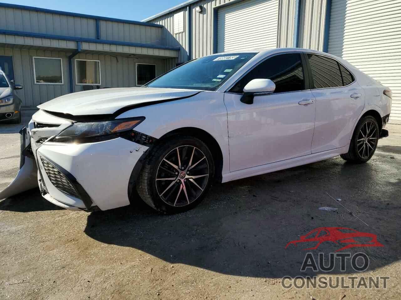 TOYOTA CAMRY 2021 - 4T1T11AK2MU512577