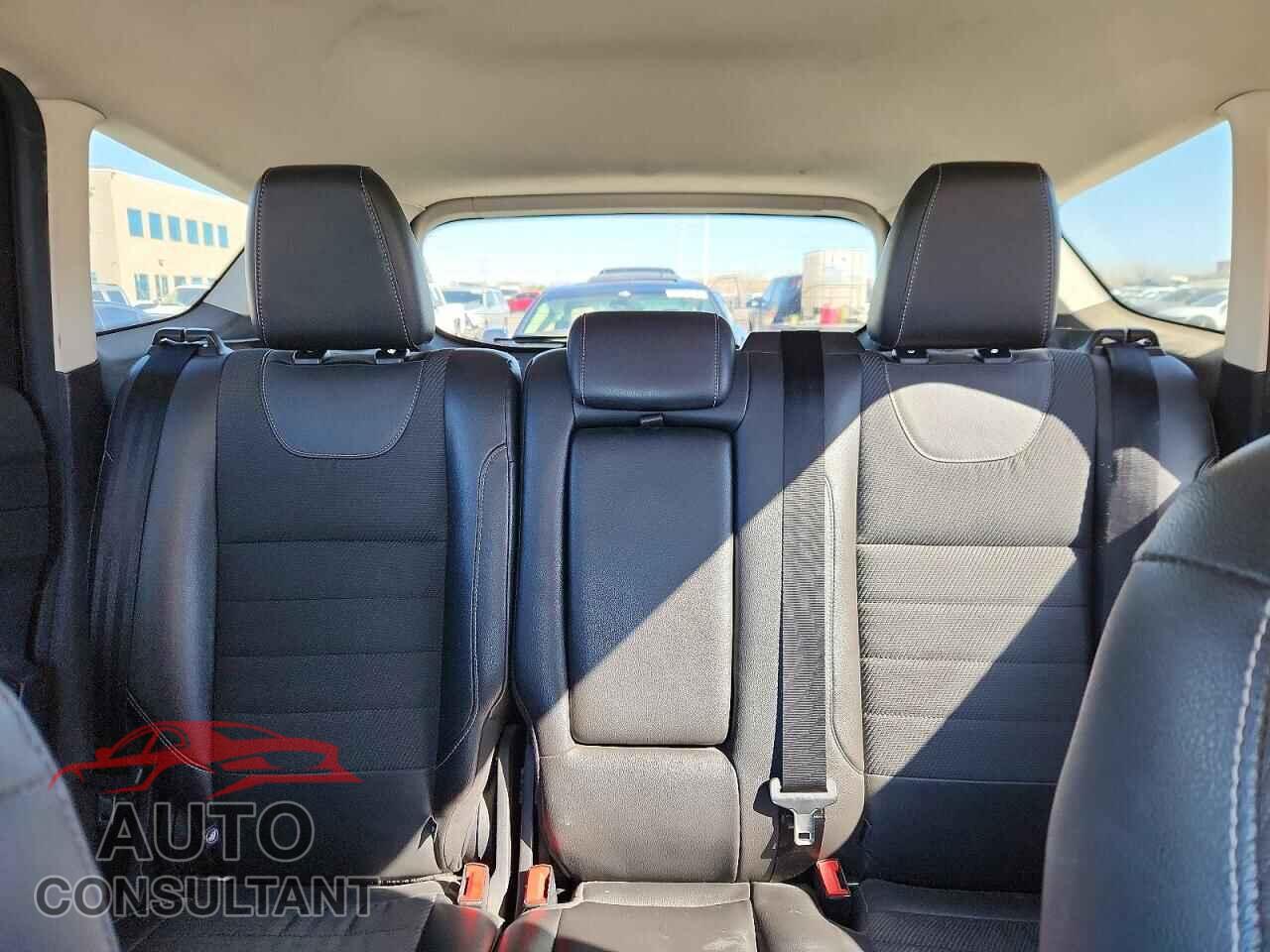 FORD ESCAPE 2013 - 1FMCU9J90DUB83803