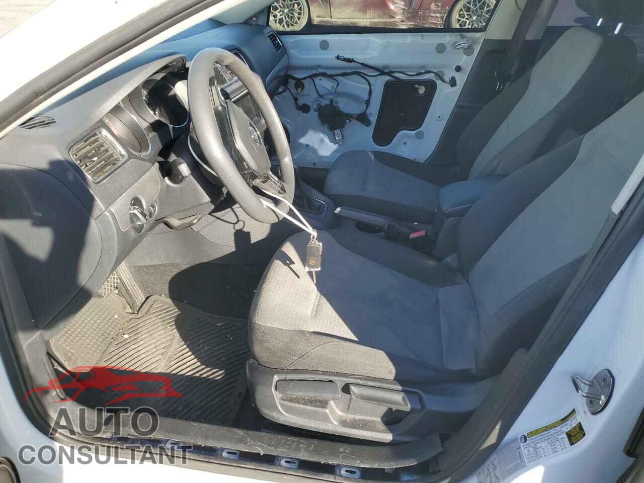 VOLKSWAGEN JETTA 2017 - 3VW2B7AJ2HM217509