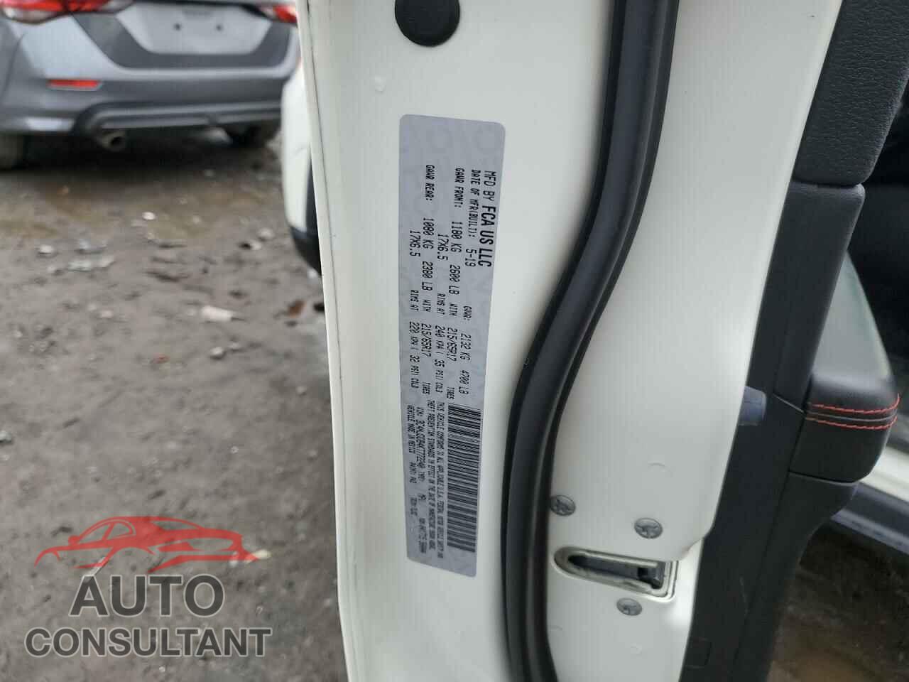 JEEP COMPASS 2019 - 3C4NJDDB4KT772240