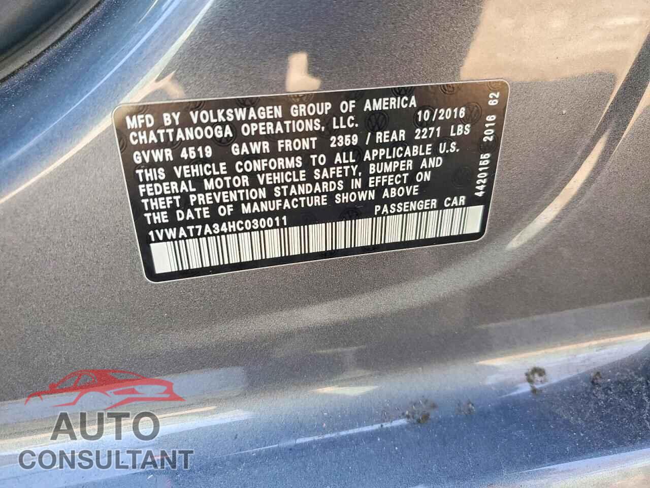 VOLKSWAGEN PASSAT 2017 - 1VWAT7A34HC030011