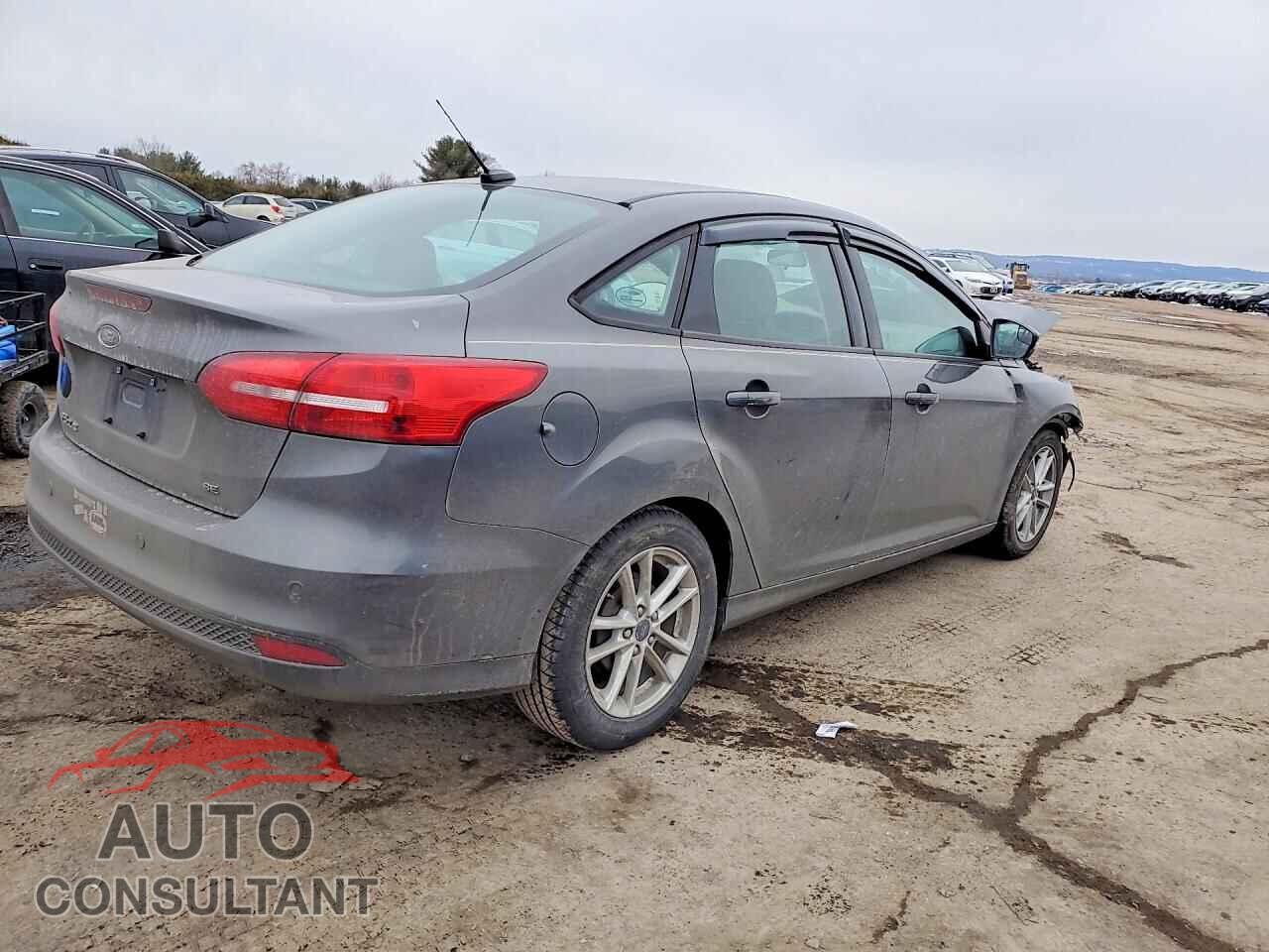 FORD FOCUS 2015 - 1FADP3F23FL372002