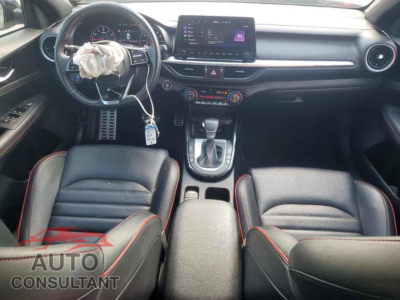 KIA FORTE 2023 - 3KPF44AC6PE533342