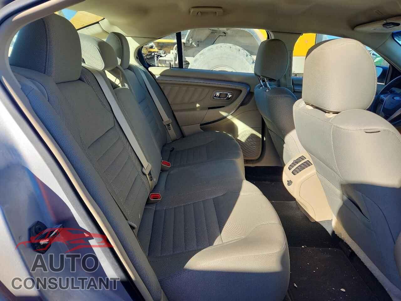FORD TAURUS 2017 - 1FAHP2D85HG113574