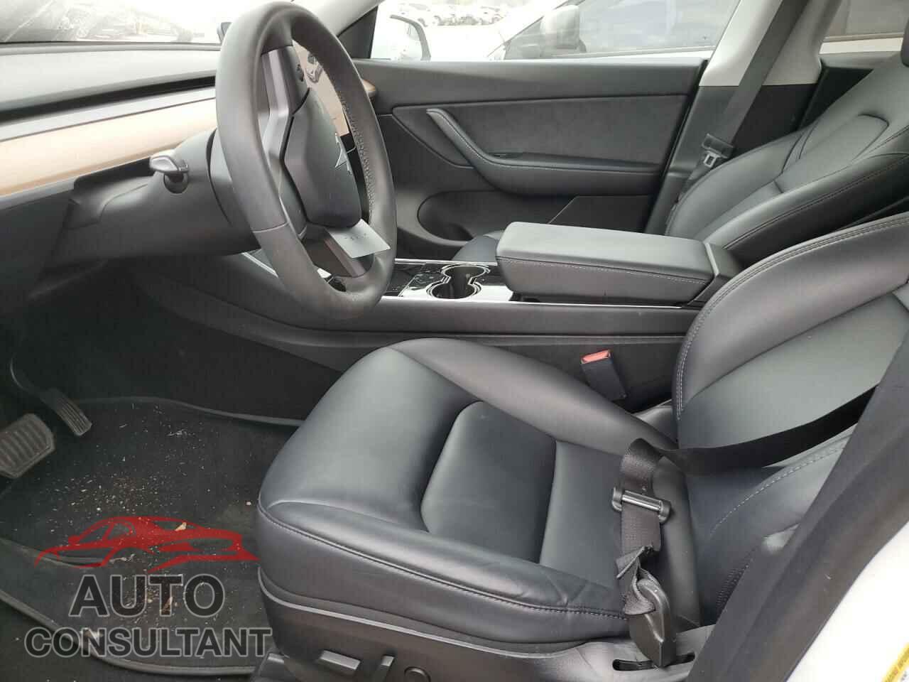 TESLA MODEL Y 2020 - 5YJYGDEE4LF026357