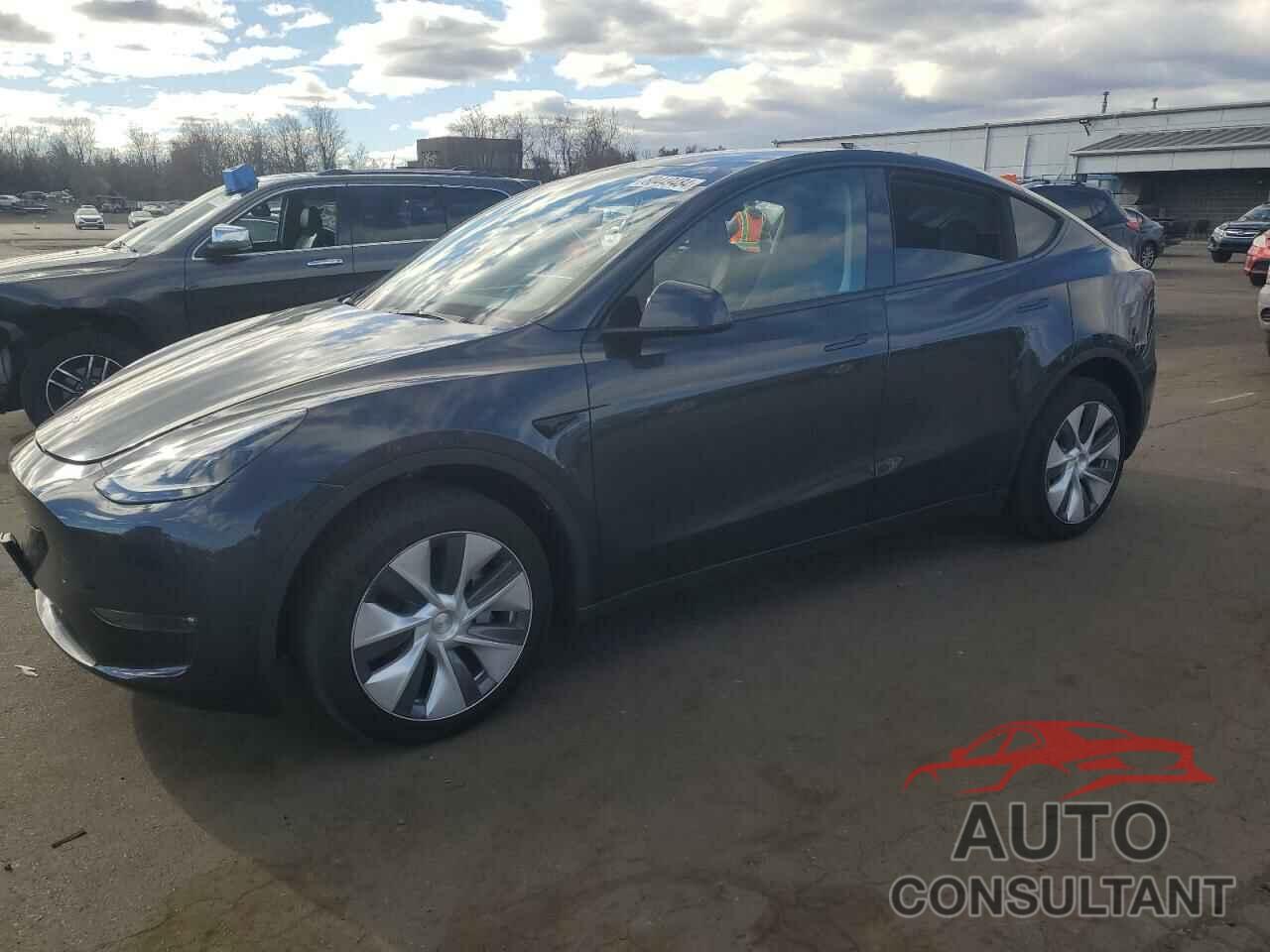 TESLA MODEL Y 2024 - 7SAYGDEE8RF986406