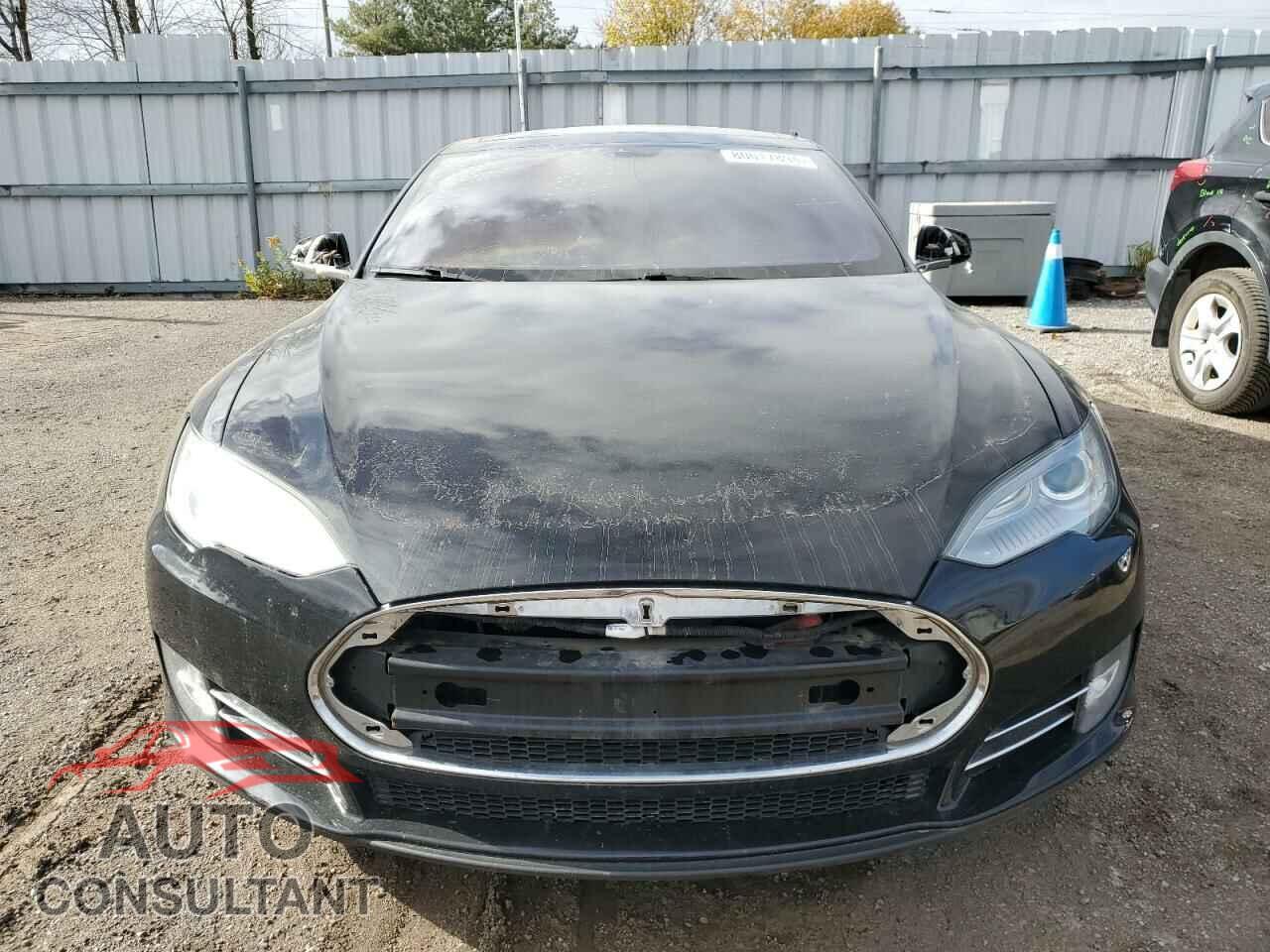TESLA MODEL S 2013 - 5YJSA1DP5DFP06844