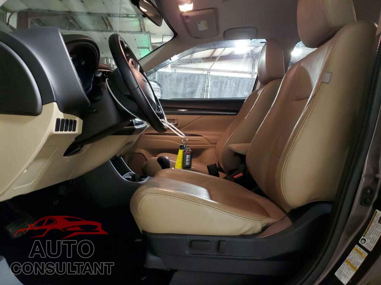 MITSUBISHI OUTLANDER 2016 - JA4AZ3A37GZ027426