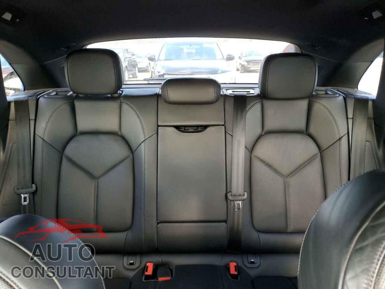 PORSCHE MACAN 2015 - WP1AB2A50FLB64715