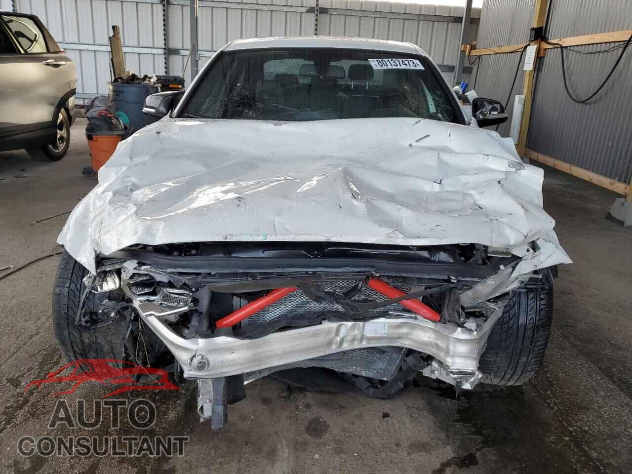 BMW 3 SERIES 2017 - WBA8B3G55HNU35382