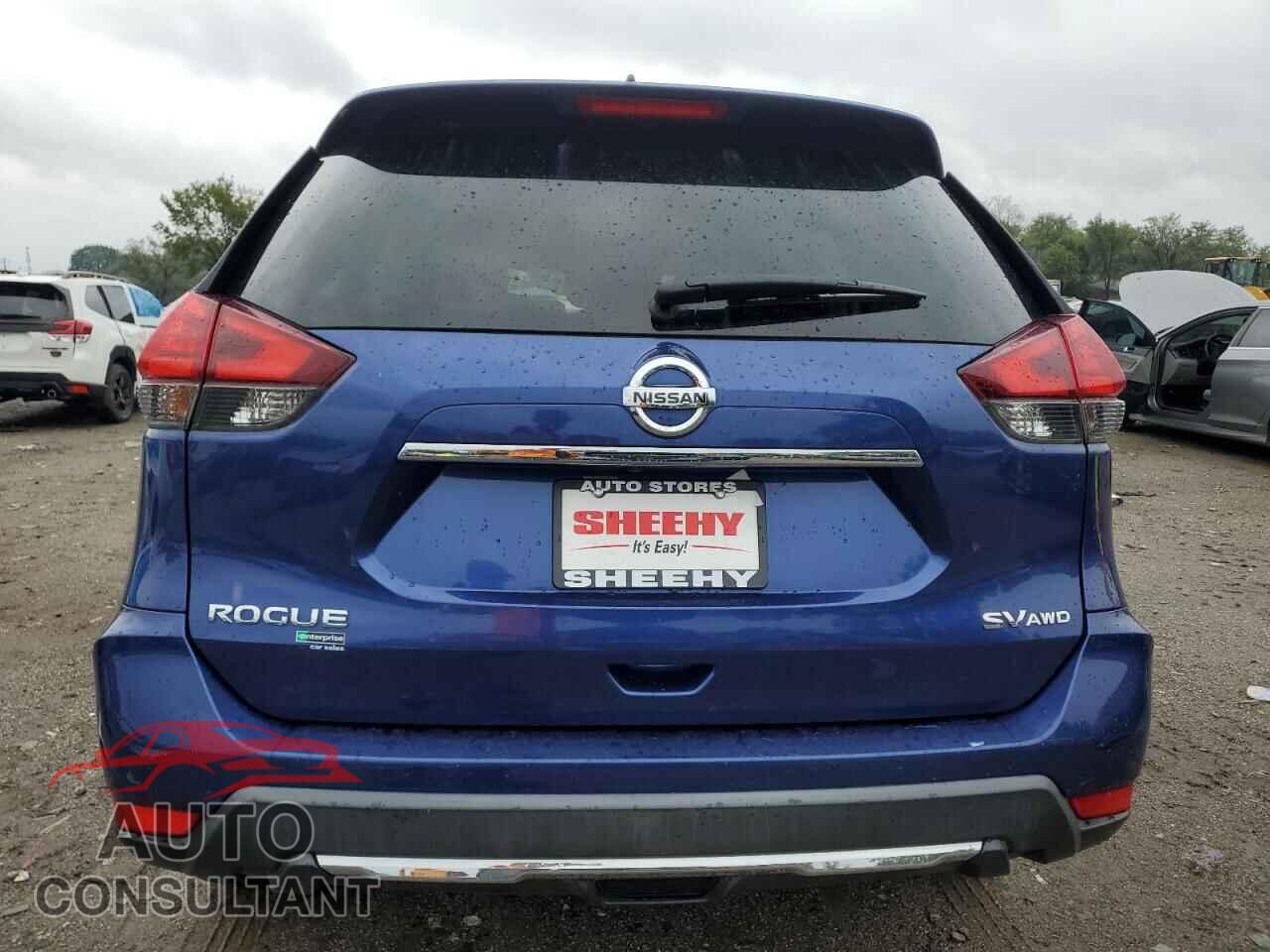 NISSAN ROGUE 2017 - KNMAT2MV4HP558112