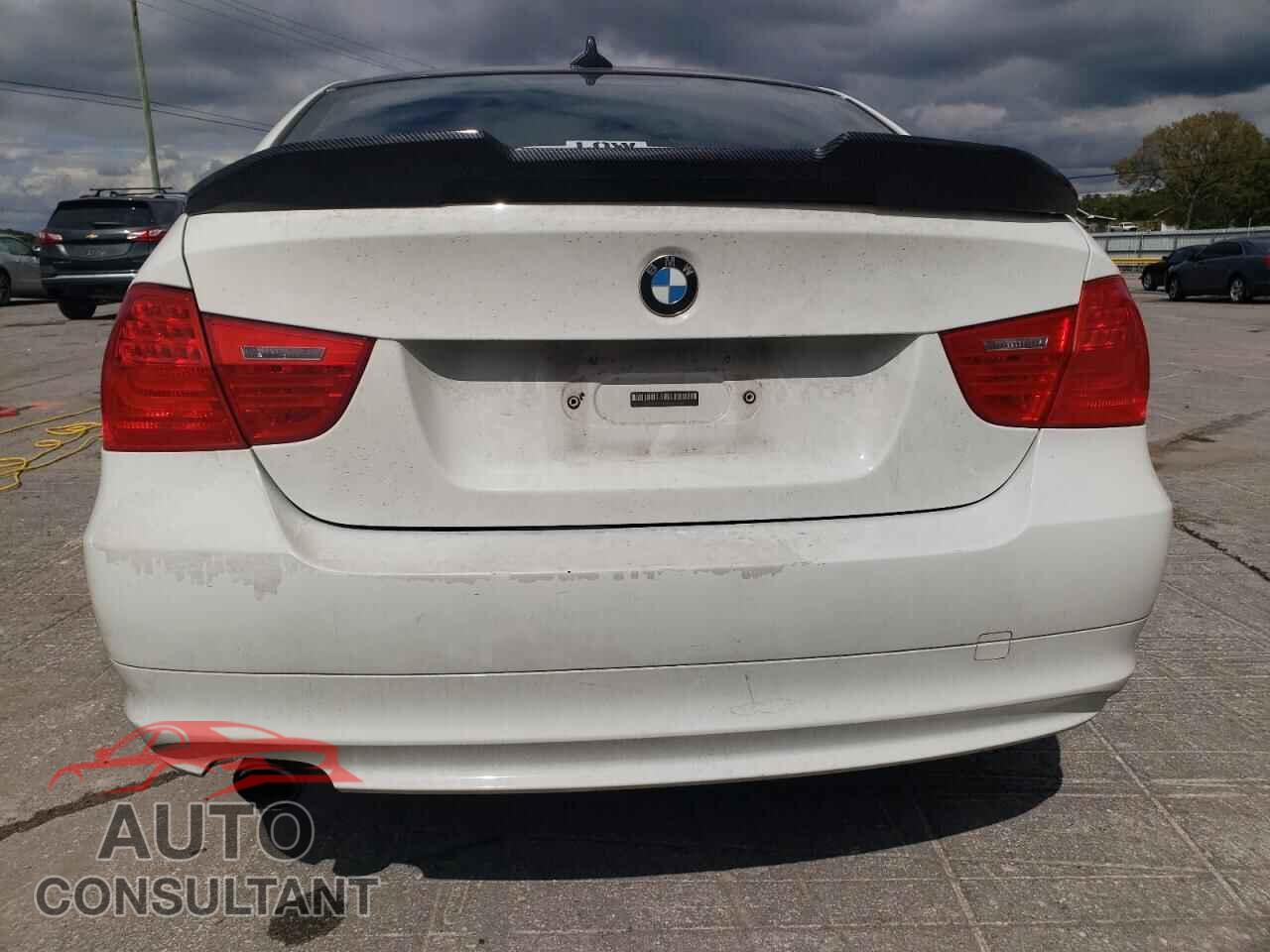 BMW 3 SERIES 2011 - WBAPH7G53BNM59866