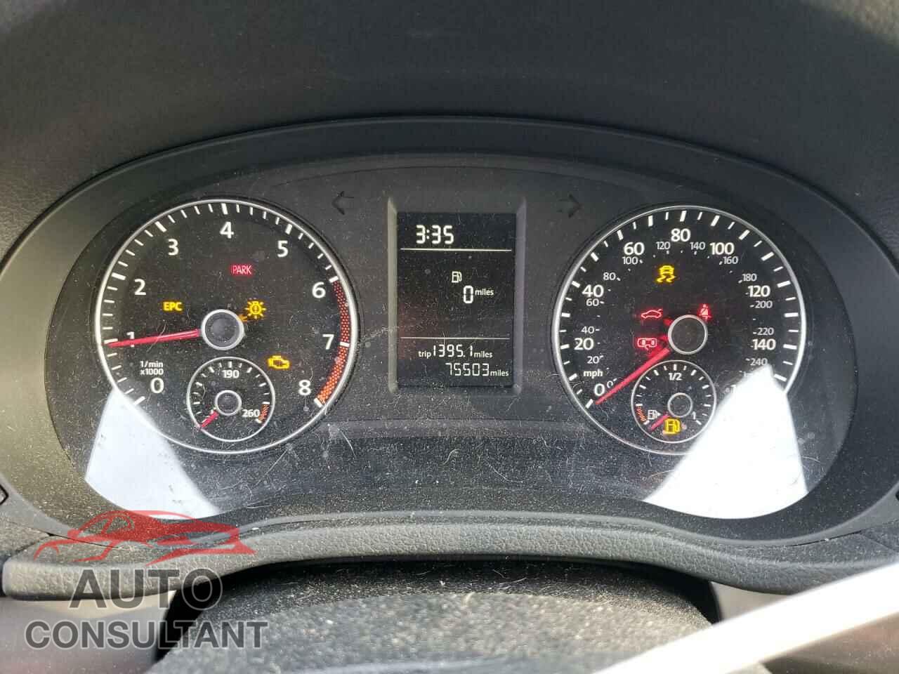 VOLKSWAGEN PASSAT 2015 - 1VWAT7A32FC003032