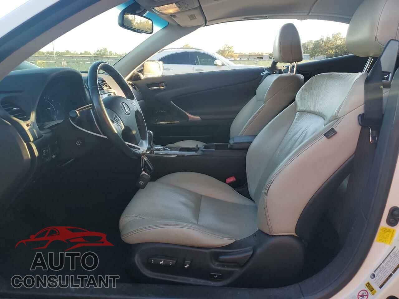 LEXUS IS 2013 - JTHFF2C26D2527499