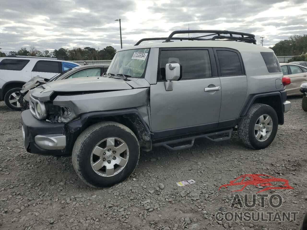 TOYOTA FJ CRUISER 2010 - JTEBU4BFXAK081077