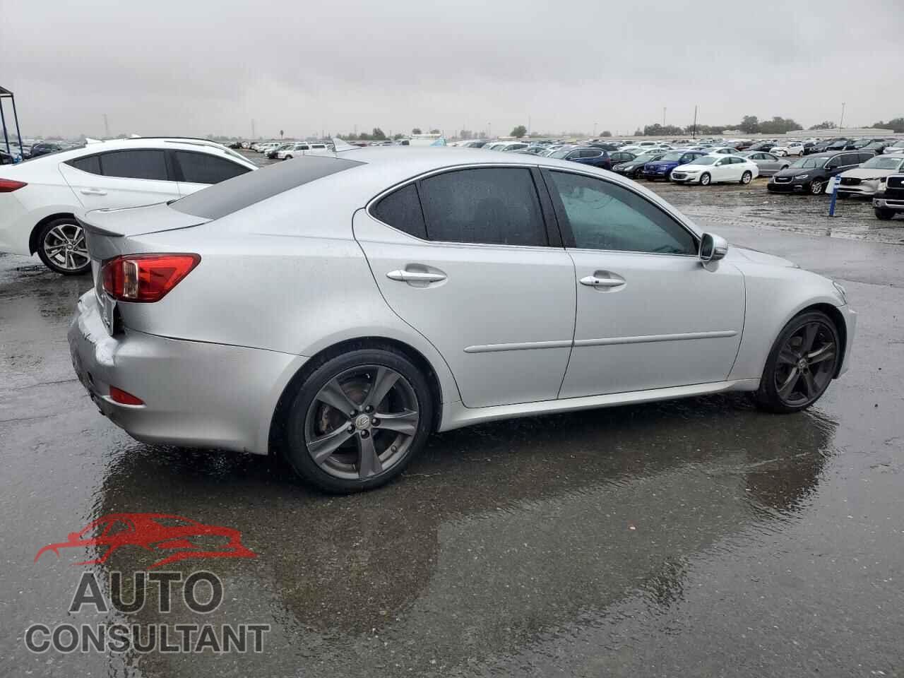 LEXUS IS 2011 - JTHBF5C24B5131941