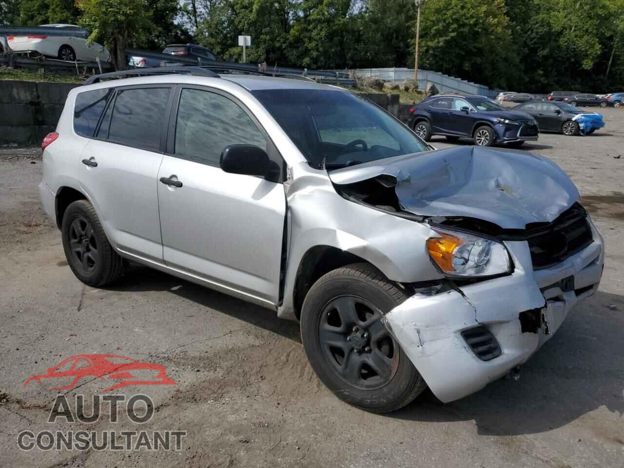 TOYOTA RAV4 2009 - JTMBF33V19D019727