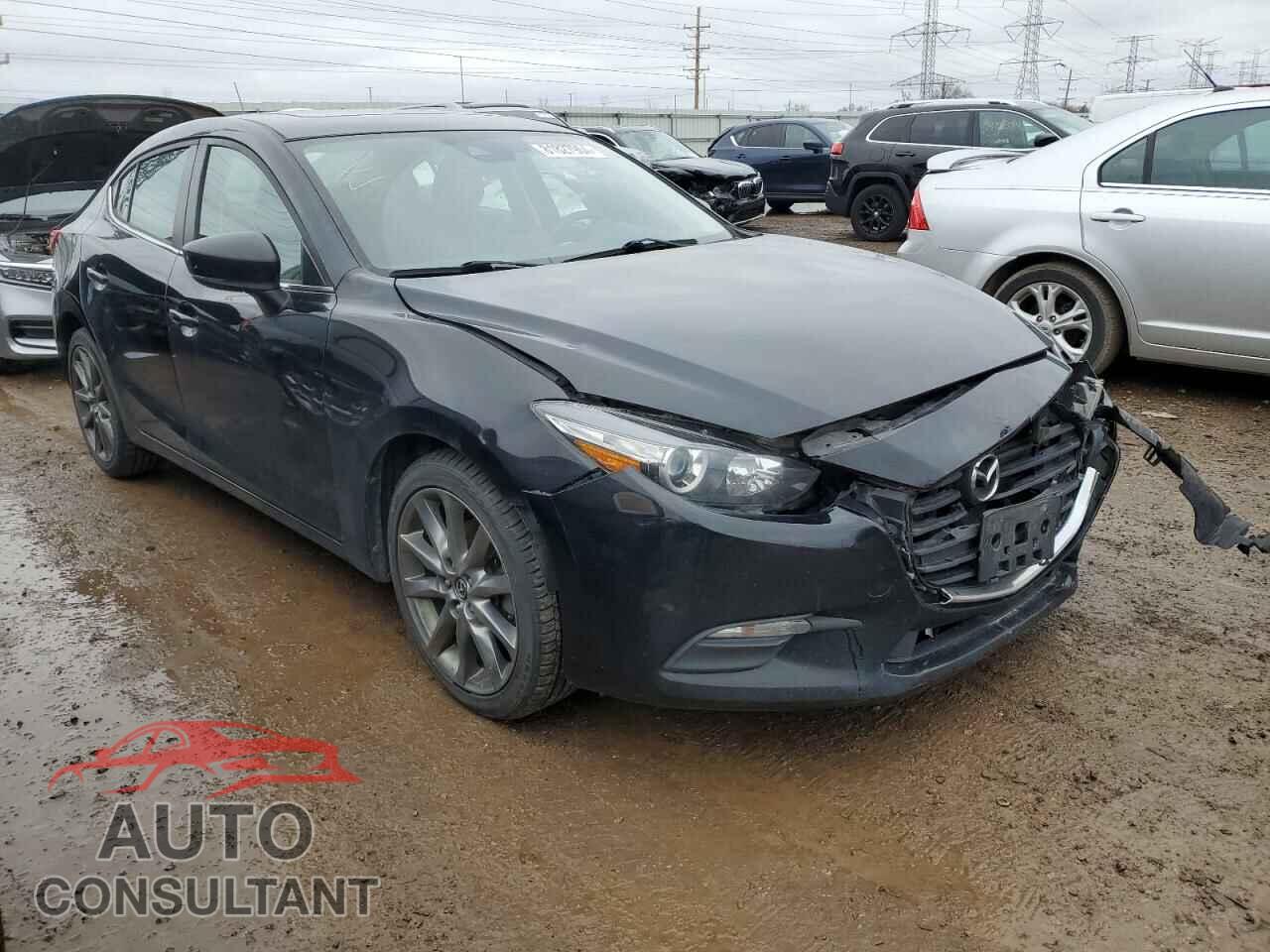 MAZDA 3 2018 - 3MZBN1V34JM259881