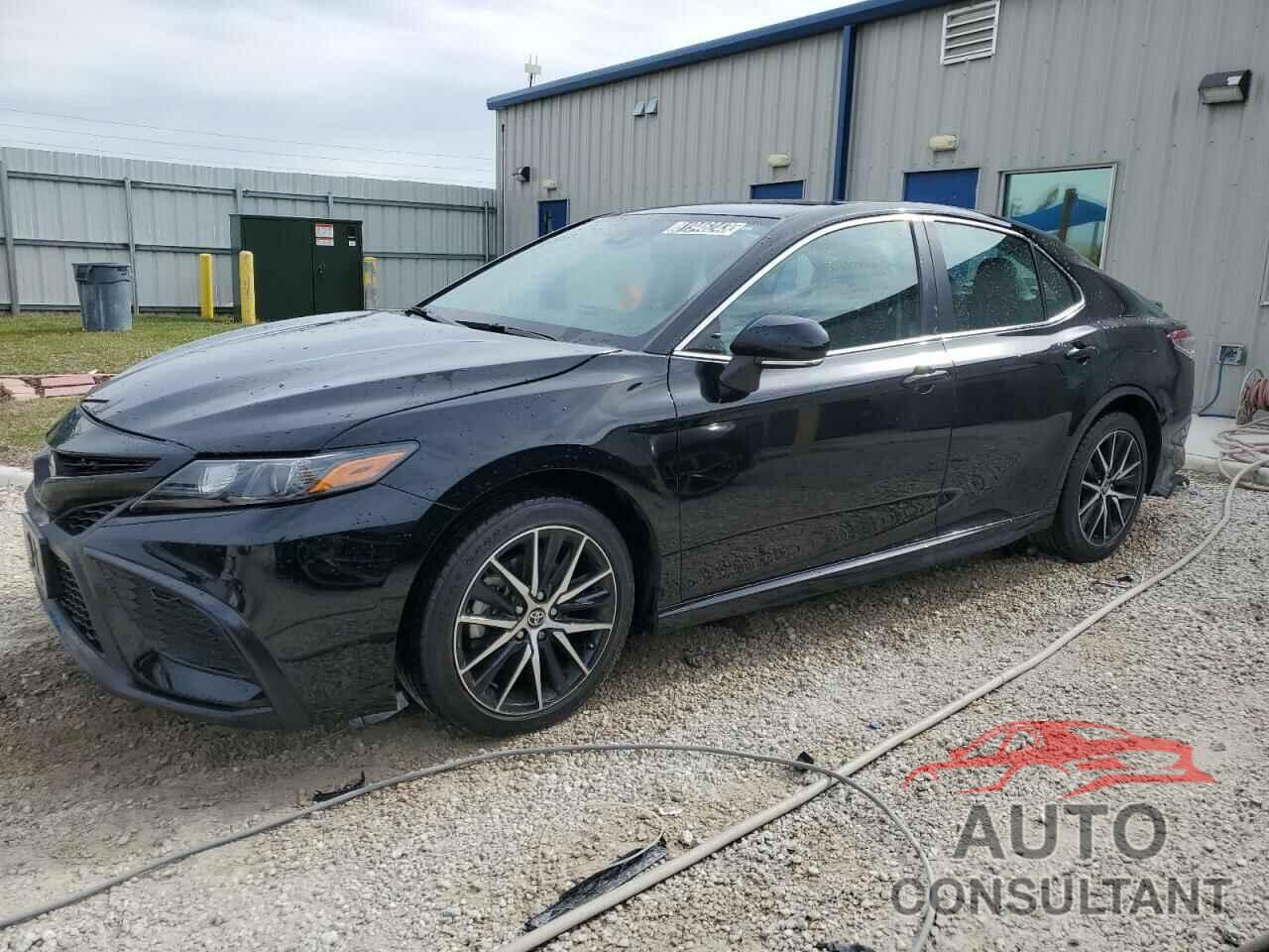 TOYOTA CAMRY 2022 - 4T1G11AK6NU707648