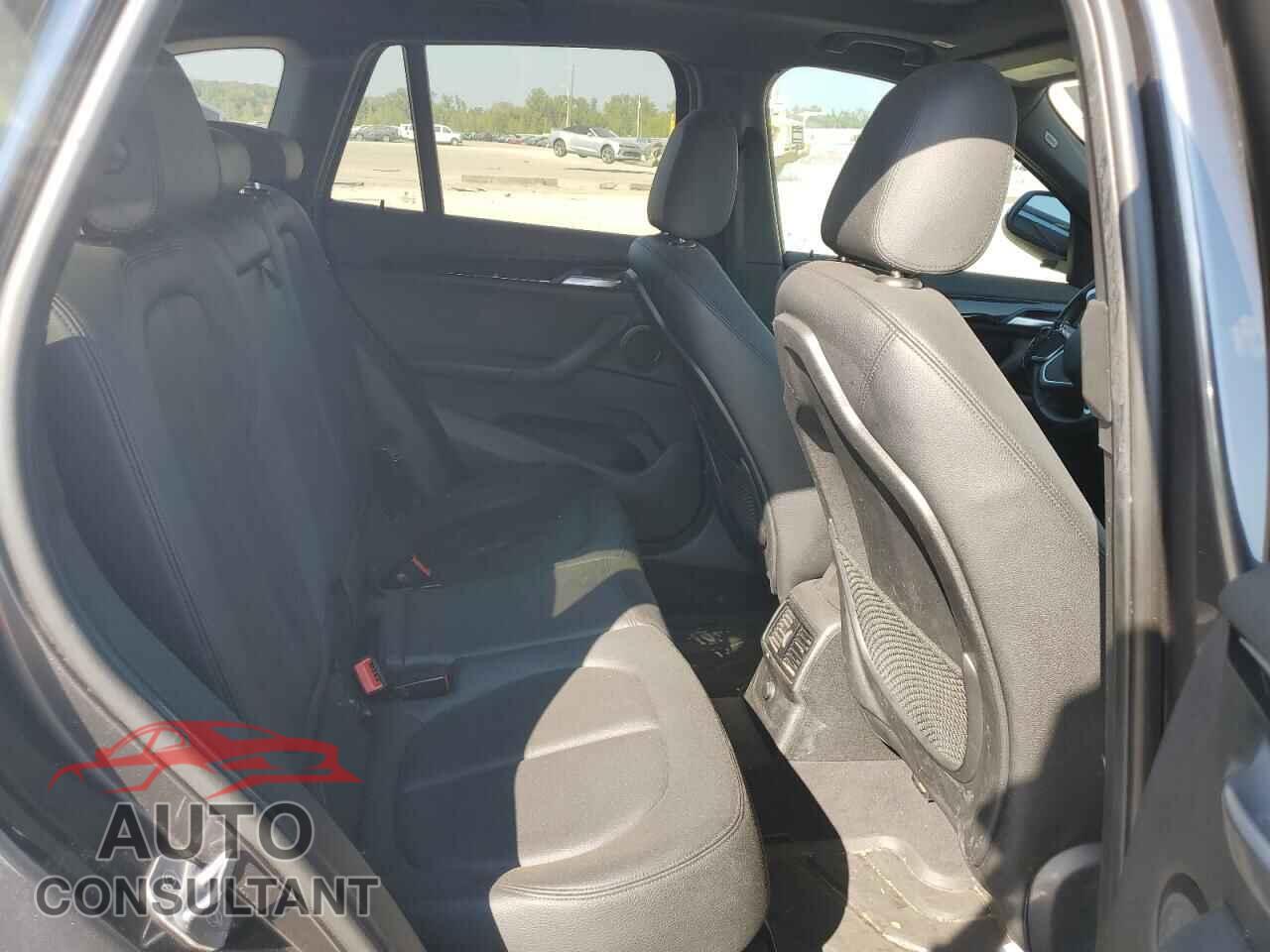 BMW X1 2017 - WBXHT3C3XH5F81982